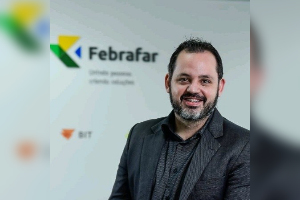 Febrafar promove no alto escalão