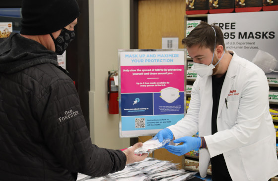 Imagem relacionada a: Farmácias disponibilizam gratuitamente máscaras N95