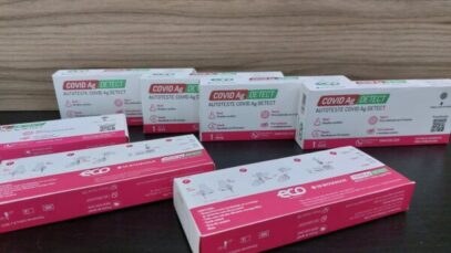 Governo libera autotestes da Covid-19 em farmácias