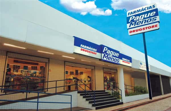 funcionário da Pague Menos