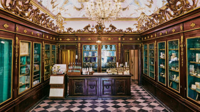 Farmácia mais antiga do mundo completa 801 anos