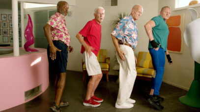 Influenciadores idosos divulgam prescrição digital da Walgreens