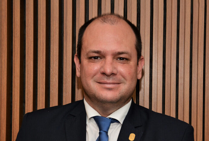 CFF PREVÊ 4 MIL PROFISSIONAIS EM CONGRESSO FARMACÊUTICO