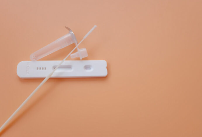 Testes positivos da Covid-19