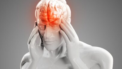 Dor de cabeça na testa