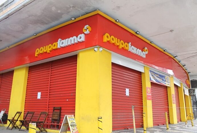 Poupafarma prepara demissão de 1.200 funcionários