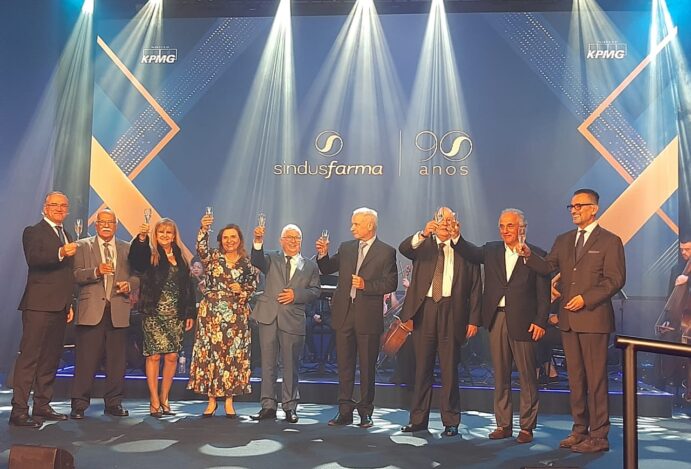 Sindusfarma celebra 90 anos de legado do setor farmacêutico