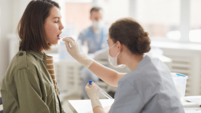 Anvisa vota ampliação de serviços clínicos nas farmácias