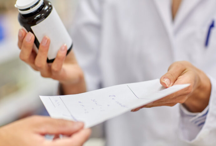 Confira quem lidera venda via PBM nas farmácias