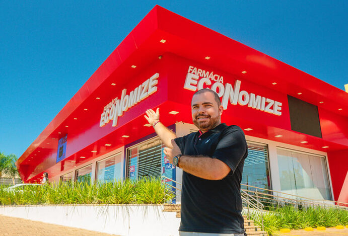 Rede Economize busca farmácias para conversão de bandeira