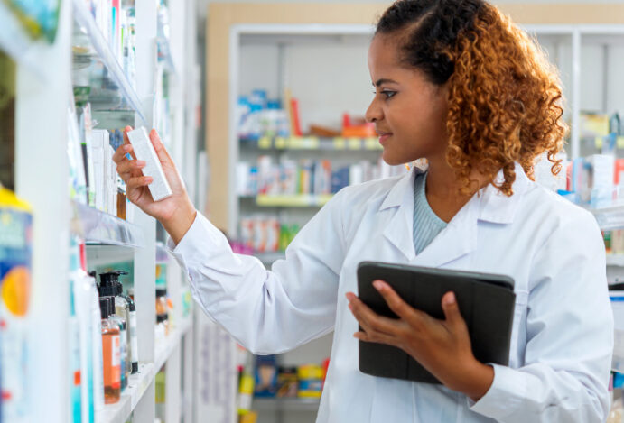 Número de farmácias no Brasil já passa de 90,9 mil