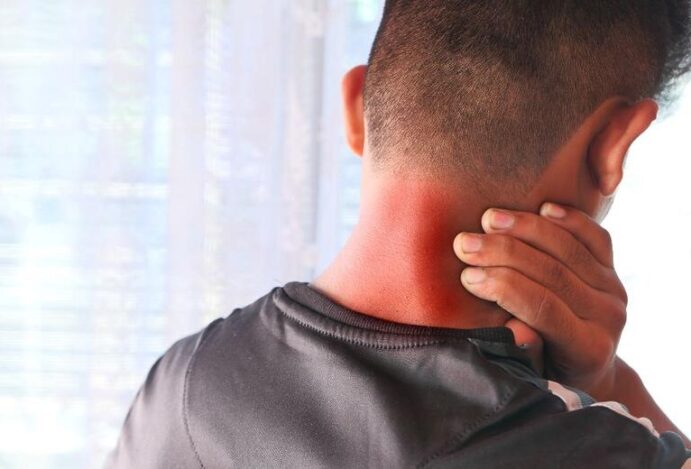 inchaço no pescoço