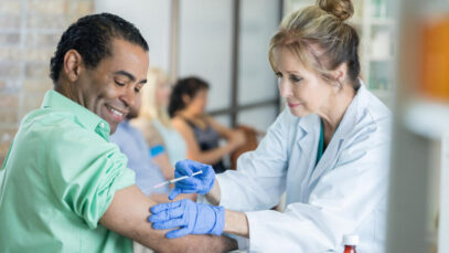 Retail Farma debate rentabilidade dos serviços clínicos