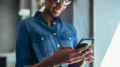 Rede de farmácias entra no mercado de telefonia móvel