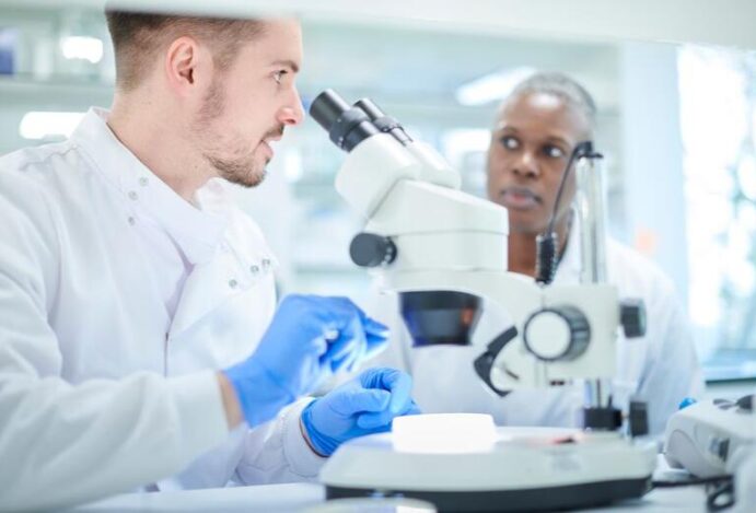 Estudo indica as 5 melhores ações da indústria farmacêutica