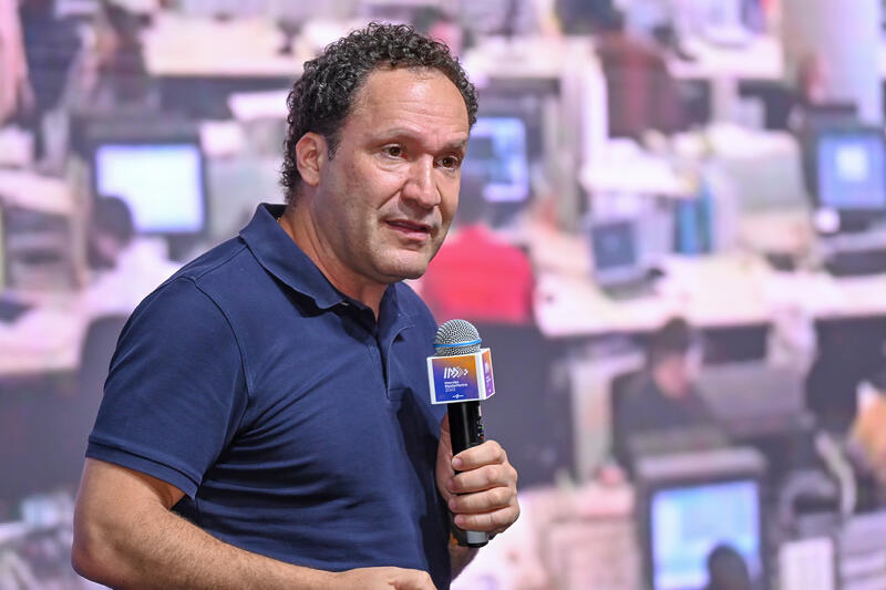 O consultor Guga Stocco abordou os impactos das novas tecnologias para o sucesso empresarial