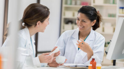 Farmacêuticos fecham convenção coletiva com o Sincofarma/SP