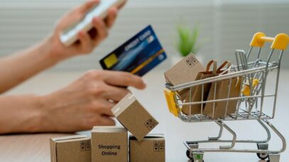 Compras online já são primeira opção de 48% dos brasileiros