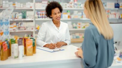 Quatro etapas para administrar uma farmácia independente
