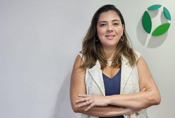 Megalabs, Adriana Morais