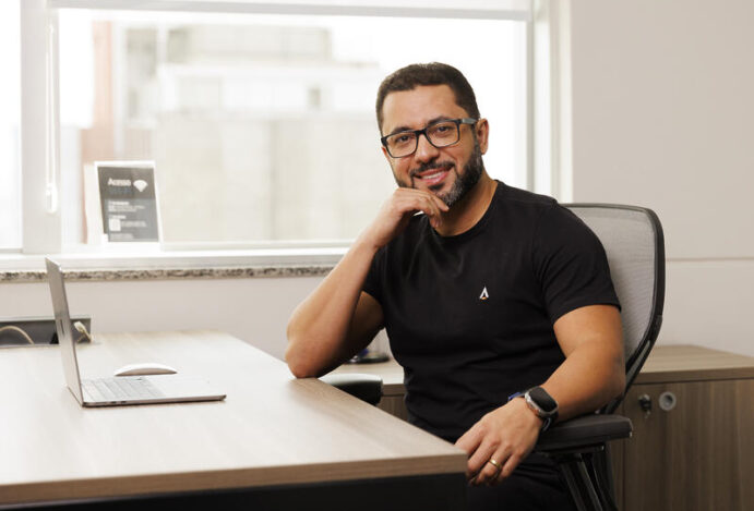 Faturamento da Farmarcas atinge recorde de R$ 7,6 bilhões