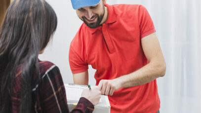 Por que cadastrar a farmácia em aplicativos de entrega?