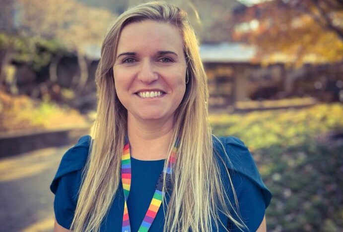 Abbott, Priscila Martins