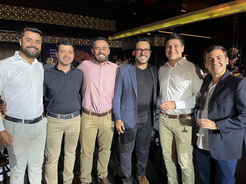 Pedro Assis, Ricardo Faroni,Fabio Alvim (Oriente Farma), Thiago Marques e Guilherme Nipper (RM Farma)