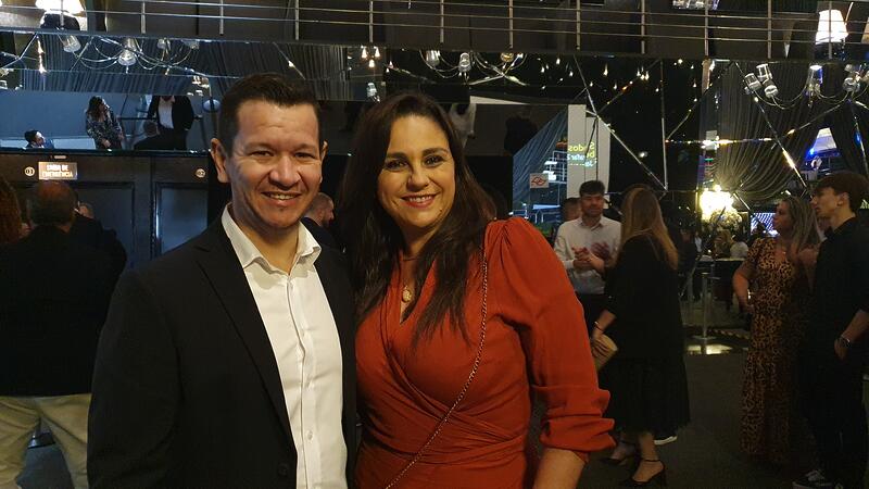 Thiago de Paula (Audiovisual) e Jaqueline Lourenço (Publifarma)