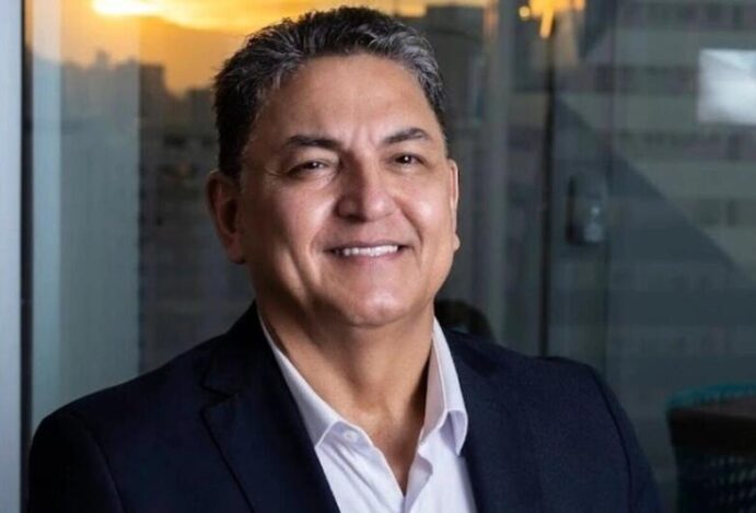 Costa Camargo, Antonio Soares