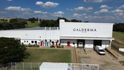 Fábrica da Galderma recebe investimento de R$ 33 milhões