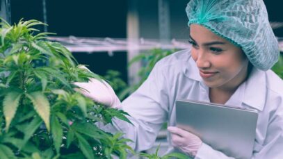 Medicamento inovador que premiou brasileira chega ao país