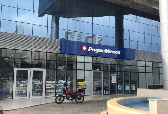 expansão da Pague Menos