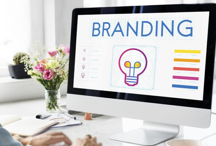 ESTRATÉGIAS DE BRANDING Branding, farmácia, PDV, fidelização, decisão de compra