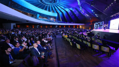 Grandes redes de farmácias rumam para R$ 100 bi de receita