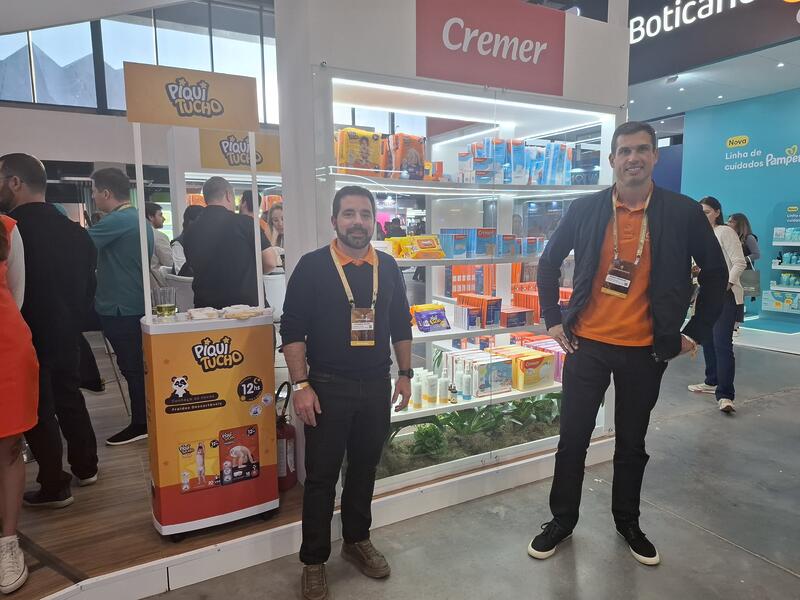 Leonardo Celeri e Renan Hervelha lideraram estratégia da Cremer para alavancar a higiene pessoal nos PDVs