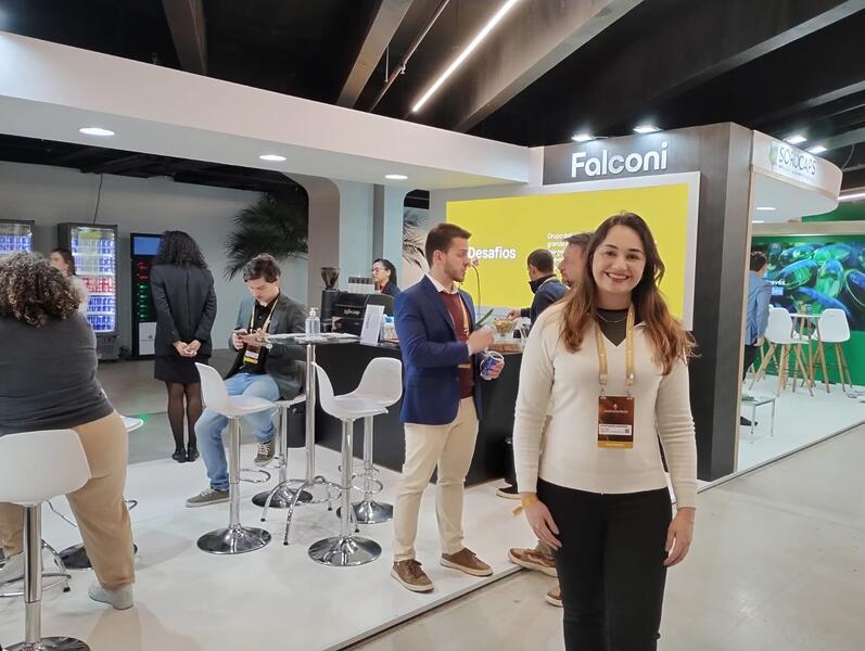 Stephanie Kromer expôs soluções de IA da Falconi para gestão no varejo