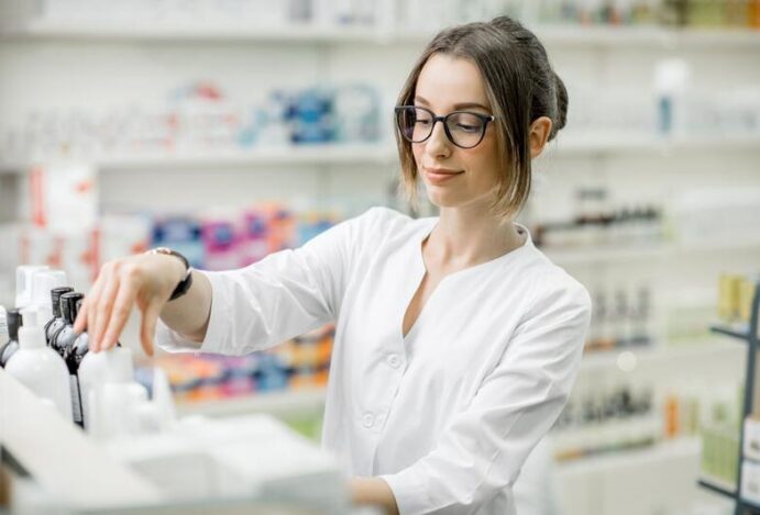 TRADE MARKETING NA FARMÁCIA Trade marketing, farmácia, orientação empresarial