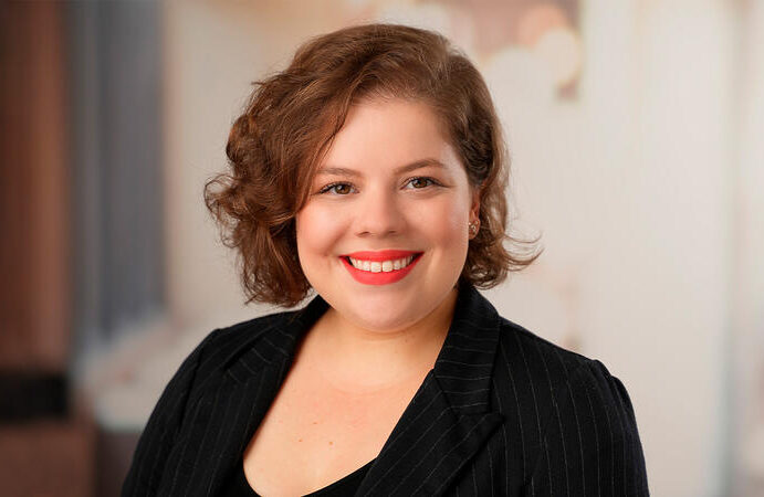 Imagem relacionada a: Farmácias pedem passagem no mercado de HPC