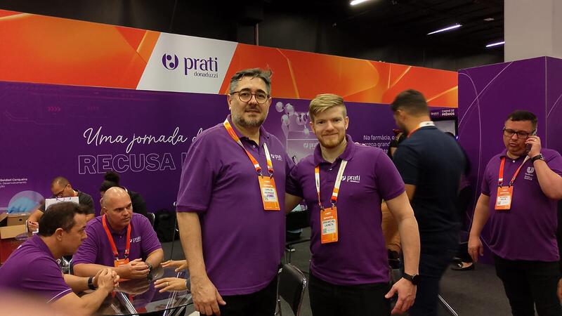 Carlos Turri e Jean Laureth, da Prati Donaduzzi, fechando bons negócios