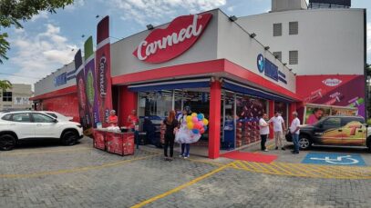 Parceria entre Indiana e Cimed cria farmácia instagramável