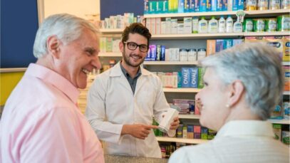 CONTRATAÇÃO DE VENDEDORES, Farmácias, varejo farmacêutico, vendedores no varejo, recursos humanos, orientação empresarial