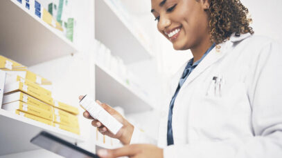 ABERTURA DE FARMÁCIAS, Farmácias, varejo farmacêutico, redes de farmácias, associativismo, farmácias independentes