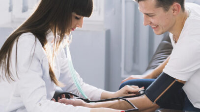 TENDÊNCIAS DO VAREJO Farmácias, orientação empresarial