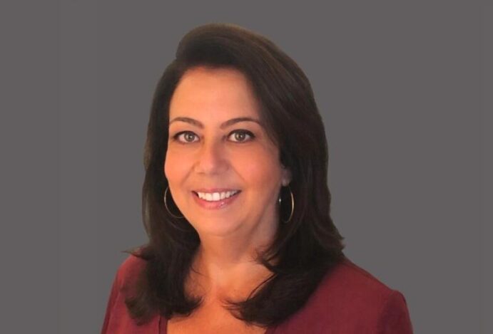 Ipsos, Adriana Ghobril