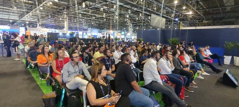 Arena de palestras simultâneas proporcionou intensa troca de insights e dicas para gestão do negócio