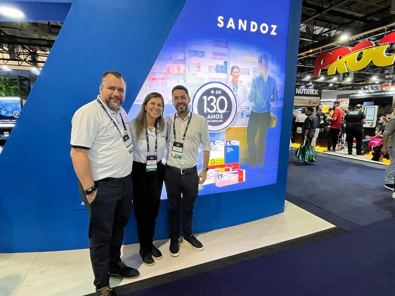 Carlos Ormeno (gerente de especialidades), Érica Galloro (diretora comercial) e Romie Toscano (gerente divisional), da Sandoz – novidades ao mercado