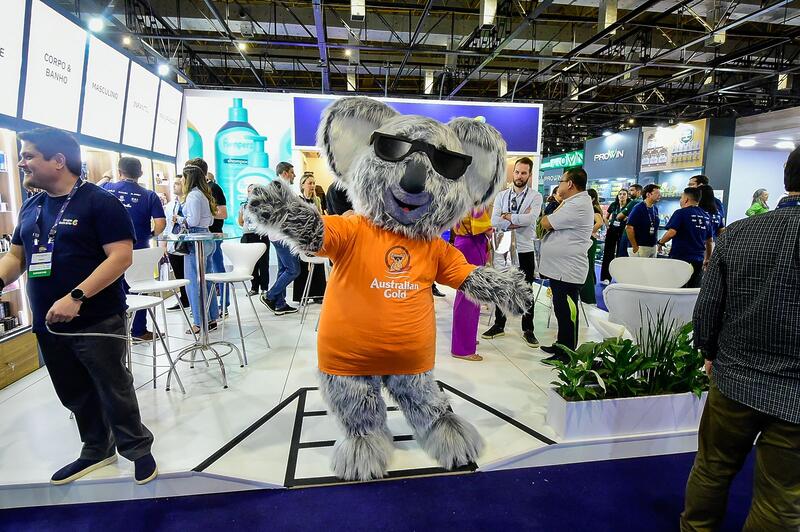 Mascote da Australian Gold, do Grupo Boticário – divertida interação com o público