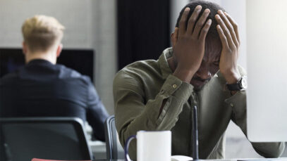 LEI DA SAÚDE MENTAL Saúde mental, farmácias, orientação empresarial