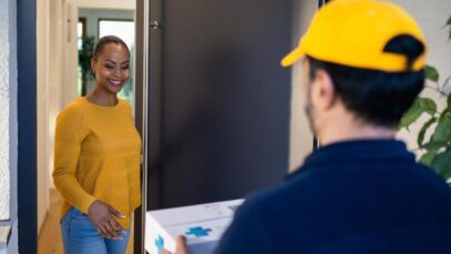 FastFarma lança delivery de medicamentos em até 15 minutos